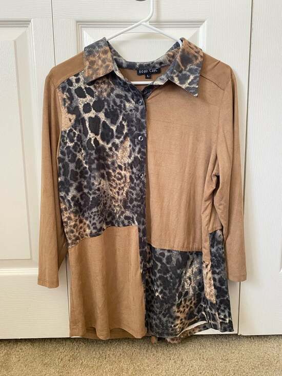 Boho Chic Tops - Boho Chic Women's Size L Leopard Print Patchwork Button Down Shirt